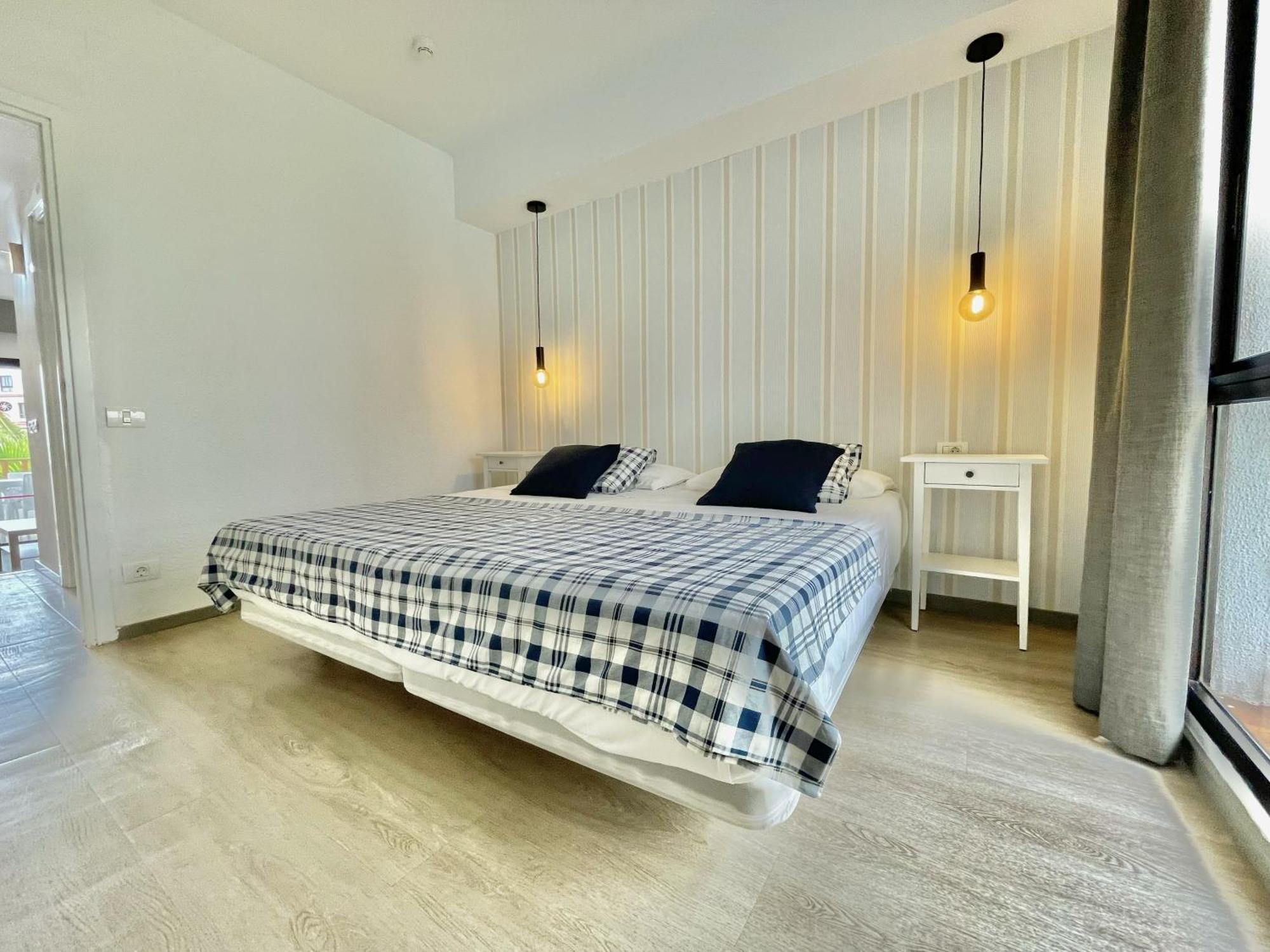 Cristian Sur Beach Home Лос-Крістіанос Екстер'єр фото